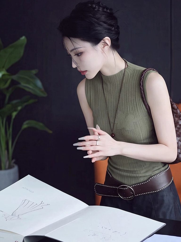 French Style Green Sleeveless Camisole Tank Top Women Summer Slim Fit Short Knit Top
